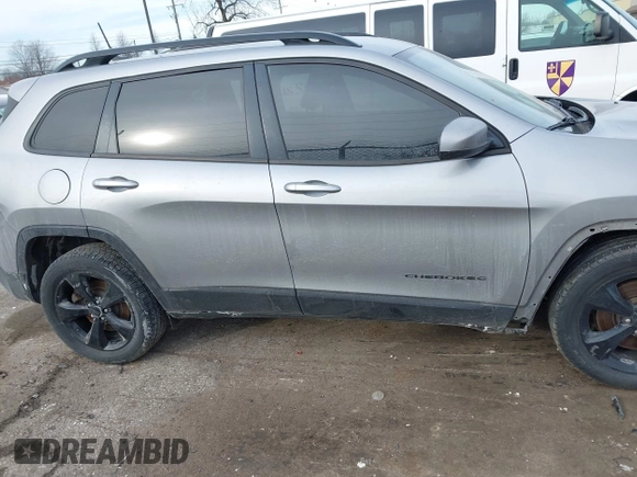 2016 Jeep Cherokee Latitude with VIN 1C4PJLCS8GW176604, listed as a IAAI auction lot 41467467 with 65,855 mi miles. Bid and sale history available at carsss.com. Image 13.