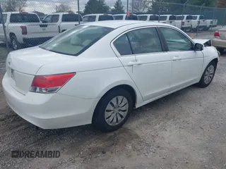 2010 Honda Accord LX z VIN 1HGCP2F38AA190312, wystawiony jako IAAI lot #42026131 z przebiegiem 143 679 mil mil oraz . Historia ofert i sprzedaży dostępna na DreamBid. Obrazek 4.