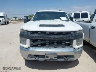 2021 Chevrolet Silverado 2500HD Work Truck with VIN 1GC1YLE7XMF212931, listed as a IAAI auction lot 42046367 with 155,497 mi miles. Bid and sale history available at carsss.com. Image 12.