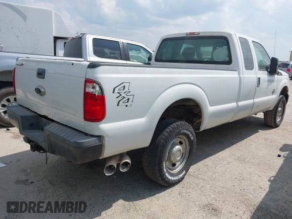 2015 Ford F-250 XLT with VIN 1FT7X2BT8FEA63663, listed as a IAAI auction lot 42135275 with 169,164 mi miles and . Bid and sale history available at DreamBid. Image 4.