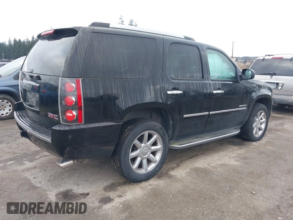 2011 GMC Yukon Denali with VIN 1GKS2EEF9BR261336, listed as a IAAI auction lot 41796533 with 149,808 mi miles. Bid and sale history available at carsss.com. Image 4.