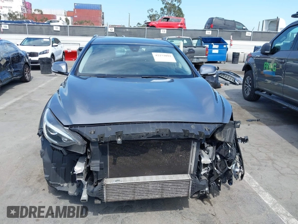 2018 Infiniti QX30 z VIN SJKCH5CP2JA004717, wystawiony jako IAAI lot #42272092 z przebiegiem 129 911 mil mil oraz . Historia ofert i sprzedaży dostępna na DreamBid. Obrazek 13.