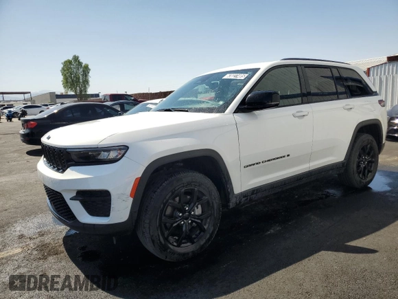 2024 Jeep Grand Cherokee Altitude z VIN 1C4RJHAG2RC142165, wystawiony jako Copart lot #63027485 z przebiegiem 40 161 mil mil oraz Czysty tytuł • Clean title. Historia ofert i sprzedaży dostępna na DreamBid. Obrazek 1.
