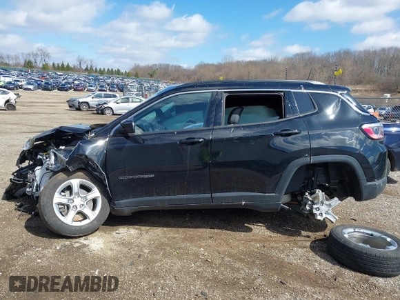 2023 Jeep Compass Latitude with VIN 3C4NJDBN9PT514039, listed as a IAAI auction lot 41852124 with 28,685 mi miles and . Bid and sale history available at DreamBid. Image 14.