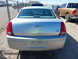 2006 Chrysler 300 Touring with VIN 2C3KA53G86H111027, listed as a IAAI auction lot 41870312 with 59,870 mi miles. Bid and sale history available at carsss.com. Image 15.