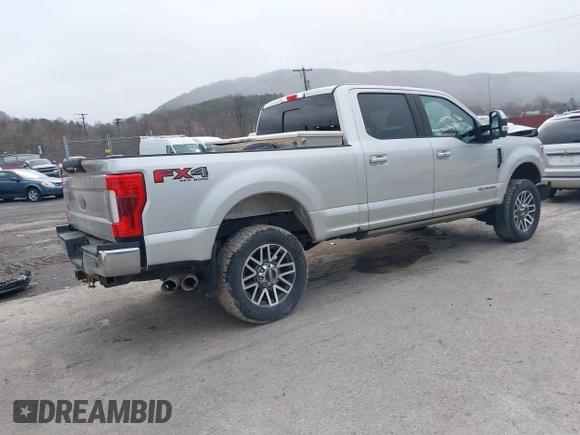 2018 Ford Super Duty F-250 SRW XL with VIN 1FT7W2BT1JEC54725, listed as a IAAI auction lot 41686825 with 50,756 mi miles. Bid and sale history available at carsss.com. Image 4.