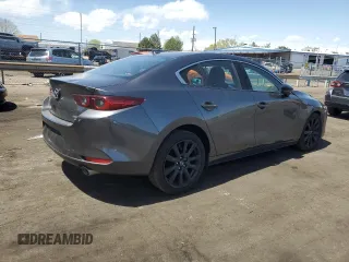 2022 Mazda 3 2.5 Turbo z VIN 3MZBPBAY7NM319420, wystawiony jako Copart lot #53494754 z przebiegiem 15 063 mil mil oraz Szkoda całkowita • Salvage title. Historia ofert i sprzedaży dostępna na DreamBid. Obrazek 3.