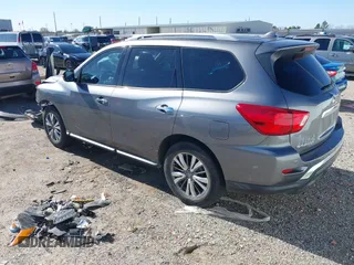 2019 Nissan Pathfinder SV z VIN 5N1DR2MM1KC643549, wystawiony jako IAAI lot #41223662 z przebiegiem 89 113 mil mil oraz . Historia ofert i sprzedaży dostępna na DreamBid. Obrazek 3.