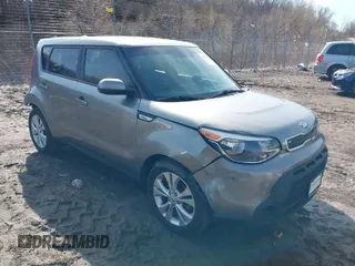 2015 Kia Soul + with VIN KNDJP3A5XF7185380, listed as a IAAI auction lot 41772650 with 79,189 mi miles. Bid and sale history available at carsss.com. Image 1.