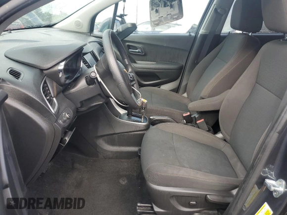2021 Chevrolet Trax LS z VIN KL7CJKSB7MB331458, wystawiony jako Copart lot #61146094 z przebiegiem 51 419 mil mil oraz Nie do naprawy • Non repairable. Historia ofert i sprzedaży dostępna na DreamBid. Obrazek 7.