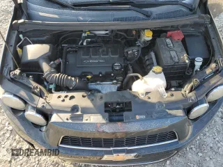 2015 Chevrolet Sonic LTZ z VIN 1G1JE5SB5F4106391, wystawiony jako Copart lot #41699175 z przebiegiem 113 683 mil mil oraz Szkoda całkowita • Salvage title. Historia ofert i sprzedaży dostępna na DreamBid. Obrazek 12.