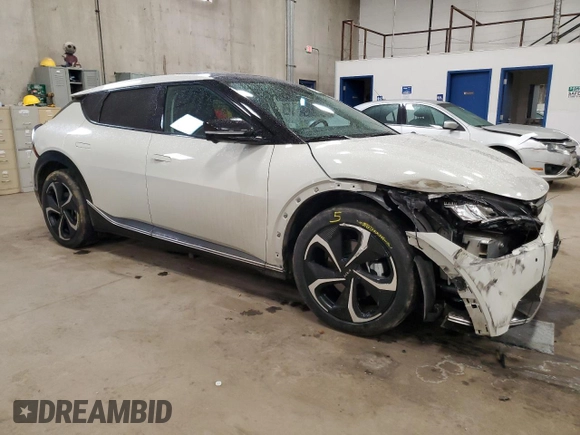 2022 Kia EV6 GT-Line with VIN KNDC3DLC9N5027211, listed as a Copart auction lot 47684975 with 40,069 mi miles and Salvage Title. Bid and sale history available at carsss.com. Image 4.