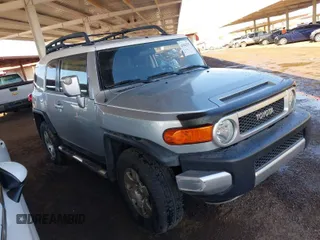 2007 Toyota FJ Cruiser with VIN JTEBU11F170055312, listed as a IAAI auction lot 41841532 with 58,107 mi miles. Bid and sale history available at carsss.com. Image 1.