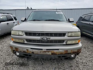 2004 Chevrolet Suburban Z71 with VIN 3GNFK16Z14G116946, listed as a Copart auction lot 80437924 with 319,240 mi miles and Non Repairable. Bid and sale history available at carsss.com. Image 5.