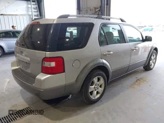 2006 Ford Freestyle SEL with VIN 1FMDK05106GA32262, listed as a IAAI auction lot 41892237 with 49,544 mi miles. Bid and sale history available at carsss.com. Image 4.
