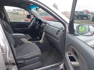 2007 Honda Pilot EX with VIN 2HKYF184X7H511937, listed as a IAAI auction lot 40992172 with 250,940 mi miles. Bid and sale history available at carsss.com. Image 5.
