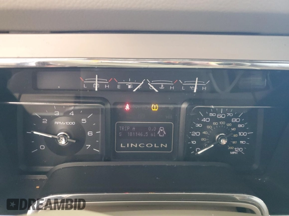 2010 Lincoln Navigator с VIN 5LMJJ3J58AEJ10157, выставлен на аукционе Copart как лот 54834525 с пробегом 181 146 миль миль и Списание • Salvage title. История ставок и продаж доступна на DreamBid. Изображение 9.