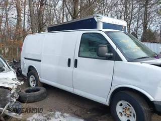2010 GMC Savana Cargo Van with VIN 1GTZGFBA5A1161399, listed as a IAAI auction lot 41486439 with 158,956 mi miles. Bid and sale history available at carsss.com. Image 12.