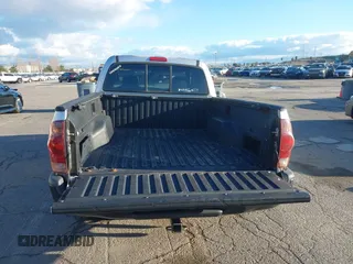 2006 Toyota Tacoma z VIN 5TETX22N26Z282695, wystawiony jako IAAI lot #41540262 z przebiegiem 259 961 mil mil oraz . Historia ofert i sprzedaży dostępna na DreamBid. Obrazek 17.