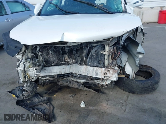 2012 Lexus RX with VIN 2T2ZK1BA5CC075232, listed as a IAAI auction lot 39739266 with Not Provided miles and . Bid and sale history available at carsss.com. Image 11.