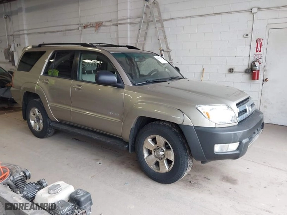 2005 Toyota 4Runner SR5 with VIN JTEBU14R458037441, listed as a IAAI auction lot 42043411 with 238,317 mi miles. Bid and sale history available at carsss.com. Image 1.