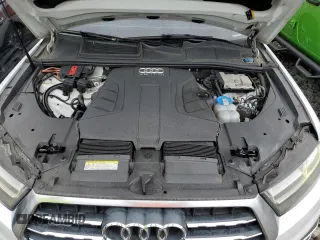 2017 Audi Q7 Premium Plus with VIN WA1LAAF76HD018067, listed as a Copart auction lot 47616985 with 138,717 mi miles and Salvage title. Bid and sale history available at DreamBid. Image 12.