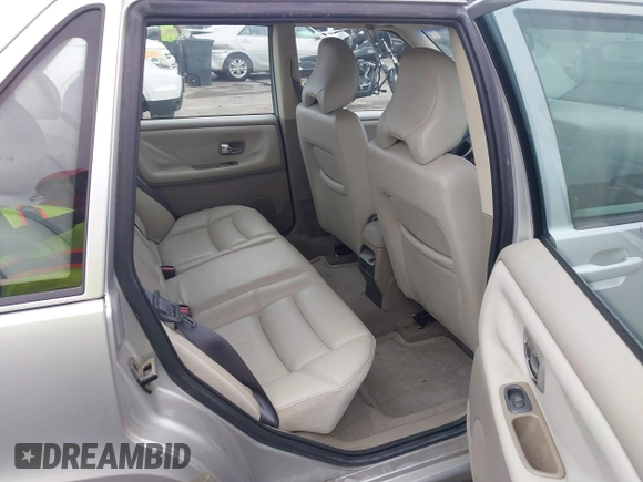 2000 Volvo S70 с VIN YV1LS56D6Y2639248, выставлен на аукционе IAAI как лот 42367034 с пробегом 112 571 миль миль и . История ставок и продаж доступна на DreamBid. Изображение 8.
