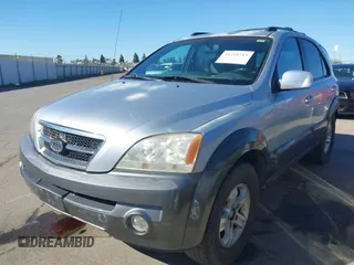 2004 Kia Sorento LX z VIN KNDJD733X45297844, wystawiony jako IAAI lot #41510715 z przebiegiem 222 676 mil mil oraz . Historia ofert i sprzedaży dostępna na DreamBid. Obrazek 19.