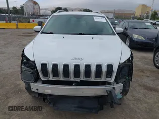 2017 Jeep Cherokee Latitude with VIN 1C4PJMCB4HW519173, listed as a IAAI auction lot 42207463 with 148,198 mi miles and . Bid and sale history available at DreamBid. Image 13.