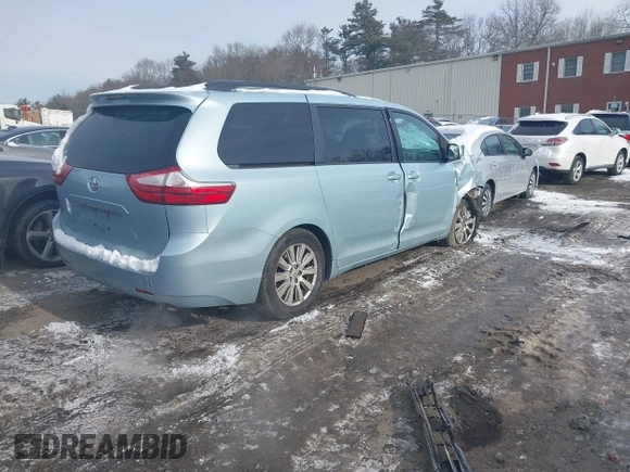 2017 Toyota Sienna LE with VIN 5TDJZ3DC5HS158746, listed as a IAAI auction lot 41343900 with 79,019 mi miles. Bid and sale history available at carsss.com. Image 4.