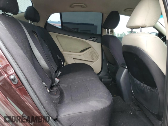 2013 Kia Optima LX z VIN 5XXGM4A74DG102024, wystawiony jako Copart lot #58264275 z przebiegiem 128 594 mil mil oraz Szkoda całkowita • Salvage title. Historia ofert i sprzedaży dostępna na DreamBid. Obrazek 10.