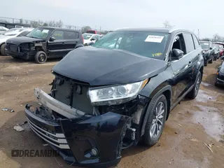 2019 Toyota Highlander SE with VIN 5TDJZRFH6KS716980, listed as a IAAI auction lot 42020293 with Not provided miles and . Bid and sale history available at DreamBid. Image 17.