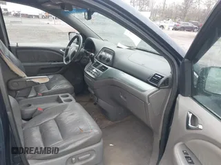 2010 Honda Odyssey EX-L with VIN 5FNRL3H66AB050185, listed as a IAAI auction lot 41875667 with 296,266 mi miles. Bid and sale history available at carsss.com. Image 5.