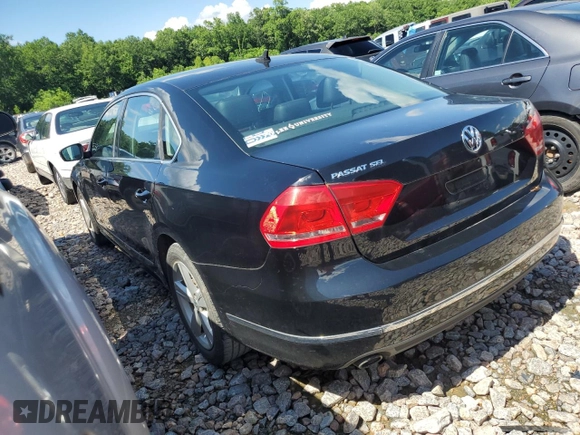 2013 Volkswagen Passat SEL Premium z VIN 1VWCN7A38DC030199, wystawiony jako Copart lot #53314795 z przebiegiem 125 617 mil mil oraz Szkoda całkowita • Salvage title. Historia ofert i sprzedaży dostępna na DreamBid. Obrazek 2.
