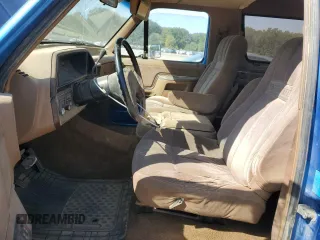 1988 Ford Bronco XL with VIN 1FMEU15N4JLA61223, listed as a Copart auction lot 74050714 with 25,825 mi miles and Clean Title. Bid and sale history available at carsss.com. Image 7.