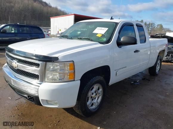 2008 Chevrolet Silverado 1500 LT w/1LT with VIN 2GCEK19J081239520, listed as a IAAI auction lot 41688417 with 288,432 mi miles. Bid and sale history available at carsss.com. Image 19.