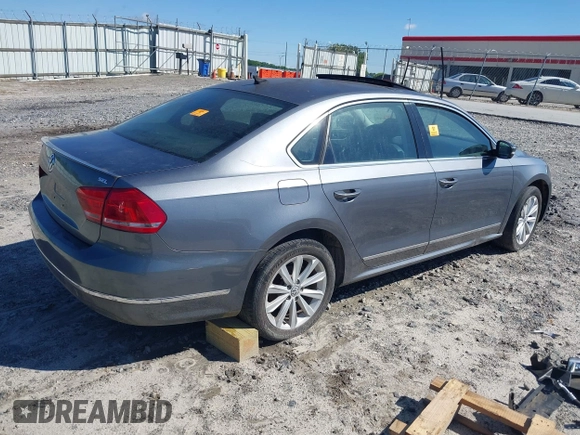 2013 Volkswagen Passat SEL Premium z VIN 1VWCP7A30DC131781, wystawiony jako IAAI lot #42193228 z przebiegiem Nie podano mil oraz . Historia ofert i sprzedaży dostępna na DreamBid. Obrazek 4.