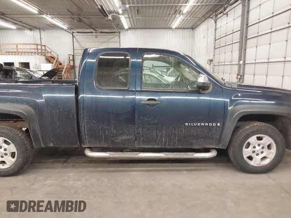 2008 Chevrolet Silverado 1500 LTZ with VIN 2GCEK19J081245477, listed as a IAAI auction lot 41754954 with 220,214 mi miles. Bid and sale history available at carsss.com. Image 14.