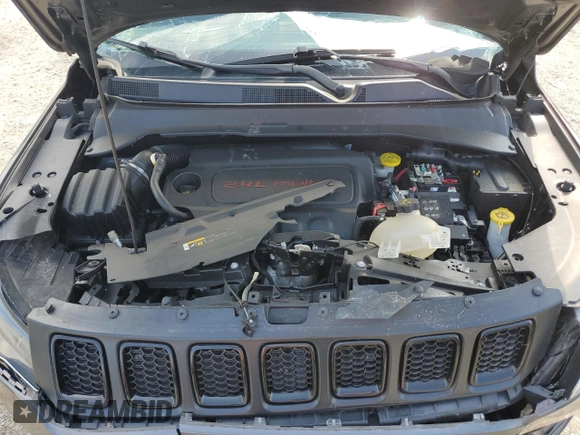 2020 Jeep Compass Latitude с VIN 3C4NJDBBXLT112417, выставлен на аукционе Copart как лот 62770825 с пробегом 56 470 миль миль и Списание • Salvage title. История ставок и продаж доступна на DreamBid. Изображение 12.