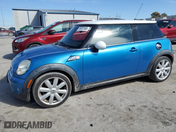 2007 MINI Hardtop S with VIN WMWMF735X7TL92555, listed as a Copart auction lot 46820165 with 98,314 mi miles and Clean Title. Bid and sale history available at DreamBid. Image 1.
