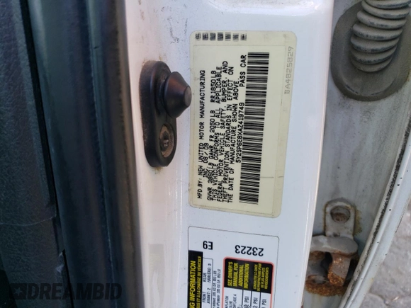 2010 Pontiac Vibe w/1SA with VIN 5Y2SP6E8XAZ419749, listed as a Copart auction lot 70610904 with 0 mi miles and Salvage Title. Bid and sale history available at carsss.com. Image 13.
