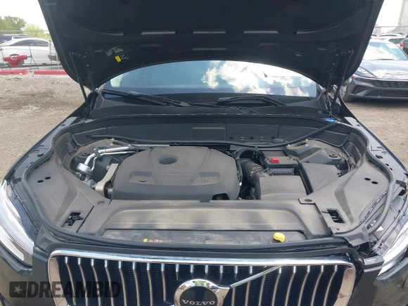 2022 Volvo XC90 Momentum with VIN YV4A22PK2N1782723, listed as a IAAI auction lot 42200122 with 26,528 mi miles and . Bid and sale history available at DreamBid. Image 10.