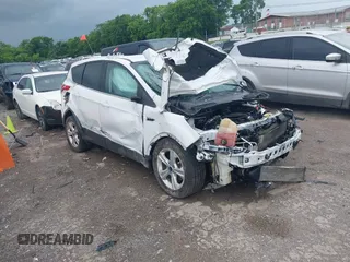 2016 Ford Escape SE z VIN 1FMCU0G9XGUB43798, wystawiony jako IAAI lot #42385522 z przebiegiem Nie podano mil oraz . Historia ofert i sprzedaży dostępna na DreamBid. Obrazek 1.
