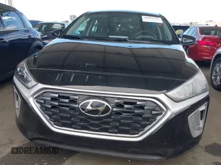 2020 Hyundai Ioniq SE z VIN KMHC65LD7LU228965, wystawiony jako IAAI lot #42004131 z przebiegiem 56 186 mil mil oraz . Historia ofert i sprzedaży dostępna na DreamBid. Obrazek 11.