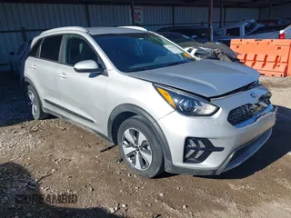 2021 Kia Niro LX with VIN KNDCB3LC8M5486855, listed as a IAAI auction lot 41075455 with 80,639 mi miles. Bid and sale history available at carsss.com. Image 1.
