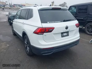 2022 Volkswagen Tiguan SE with VIN 3VV3B7AX4NM101169, listed as a IAAI auction lot 41517690 with 31,776 mi miles. Bid and sale history available at carsss.com. Image 3.