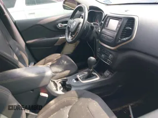 2017 Jeep Cherokee Latitude with VIN 1C4PJLCB7HW649748, listed as a IAAI auction lot 42316191 with 133,660 mi miles and . Bid and sale history available at DreamBid. Image 5.