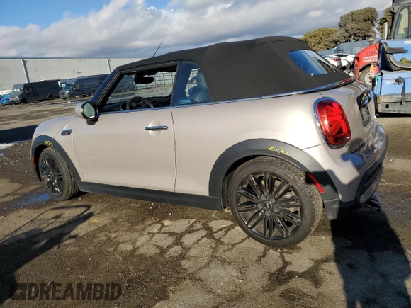 2024 MINI Convertible Cooper S с VIN WMW43DL01R3R80570, выставлен на аукционе Copart как лот 79773694 с пробегом 21 612 миль миль и Чистый • Clean title. История ставок и продаж доступна на DreamBid. Изображение 2.