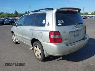 2005 Toyota Highlander z VIN JTEEP21A350115778, wystawiony jako IAAI lot #42216425 z przebiegiem Nie podano mil oraz . Historia ofert i sprzedaży dostępna na DreamBid. Obrazek 3.