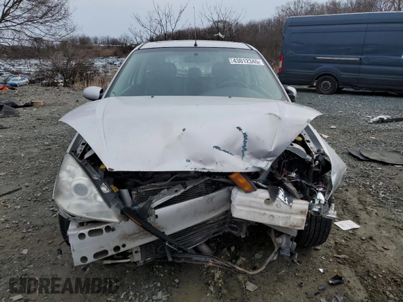 2003 Ford Focus SVT with VIN 3FAHP39533R174346, listed as a Copart auction lot 43012345 with 186,246 mi miles and Salvage Title. Bid and sale history available at DreamBid. Image 5.